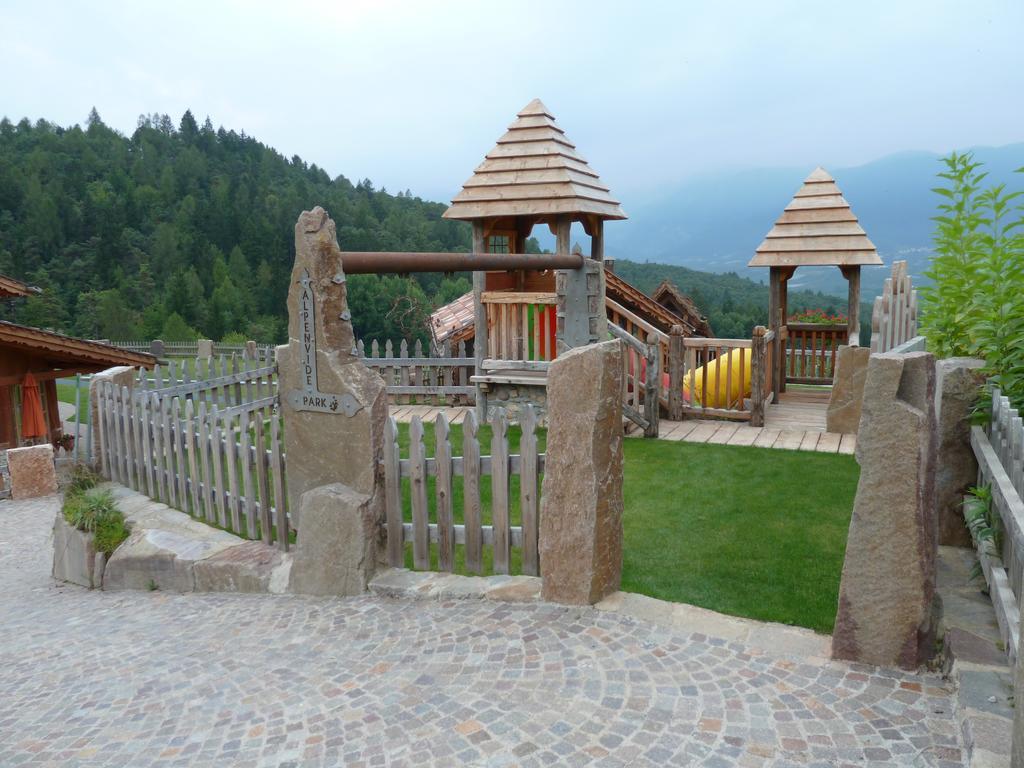 Вилла Agriturismo Alpenvidehof Коредо Экстерьер фото